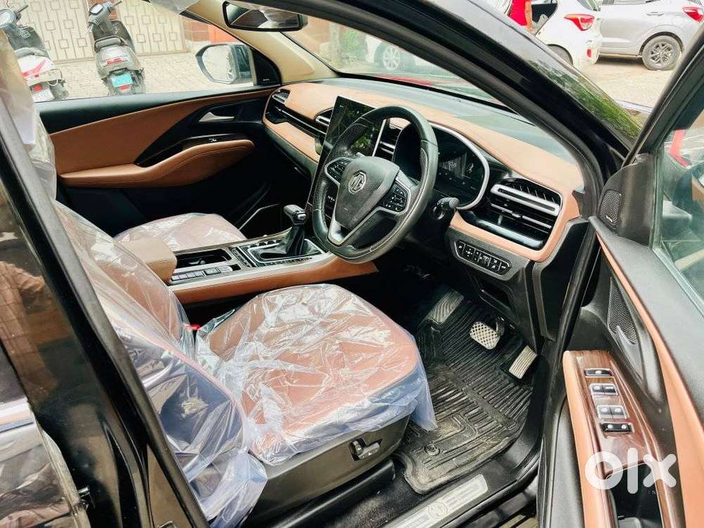 Mg Hector Plus Savvy Pro 1.5 Turbo Petrol Cvt 7 Str, 2024, Petrol