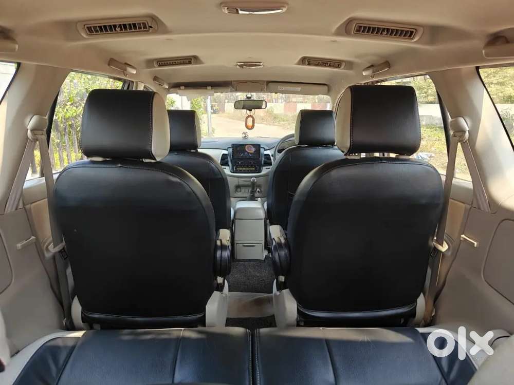 Toyota Innova 2011 Diesel 95000 Km Driven