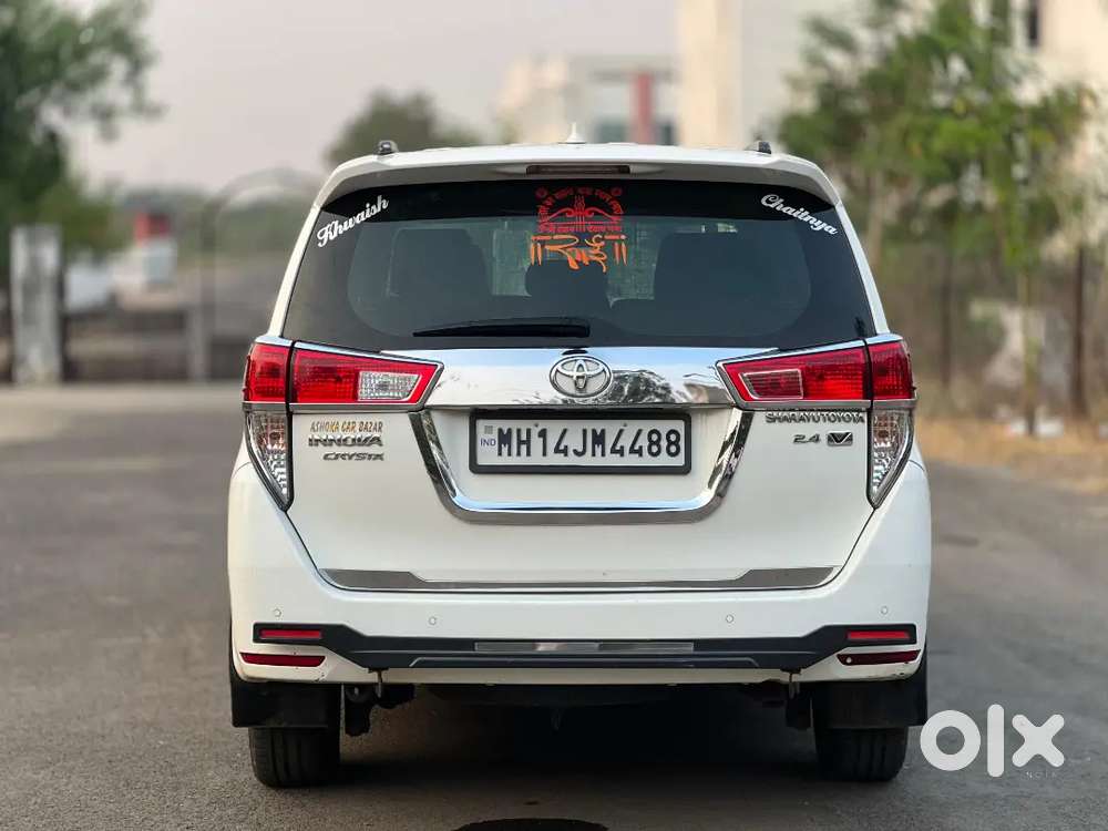 Toyota Innova Crysta 2021 Diesel 148000 Km Driven