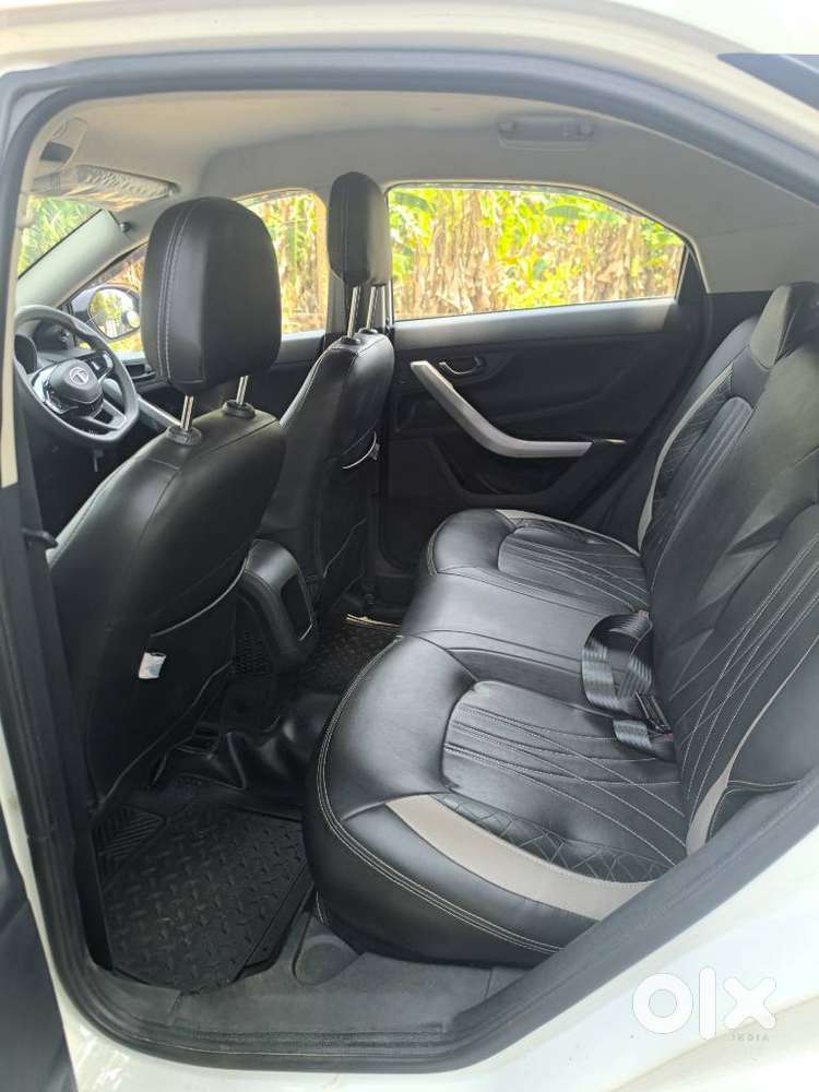 Tata Nexon 1.5 Revotorq Xm (s), 2021, Diesel