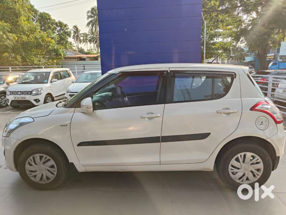 Maruti Suzuki Swift Vxi, 2016, Petrol