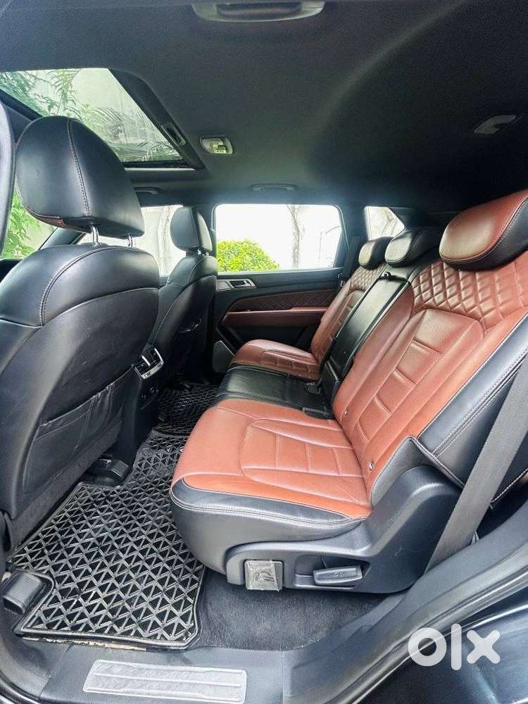 Mahindra Alturas G4 4wd At, 2019, Diesel