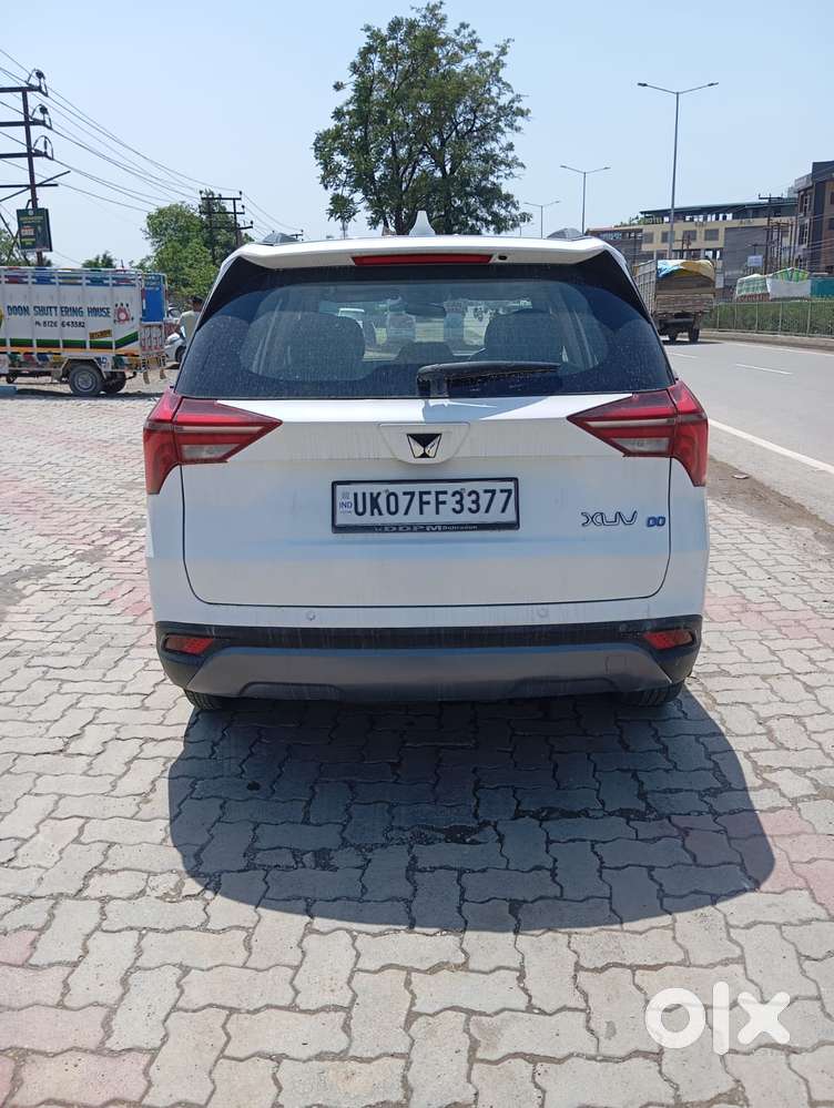 Mahindra Xuv700 2.0 Ax 5 Petrol Mt Str, 2022, Diesel