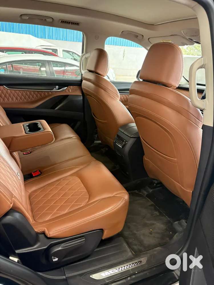 Mg Gloster 2025 Diesel 18000 Km Driven