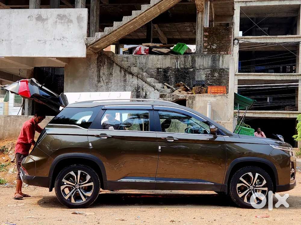 Mg Hector Plus Savvy 2023 Turbo Petrol Year
