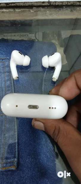 Airpods price second hand sale