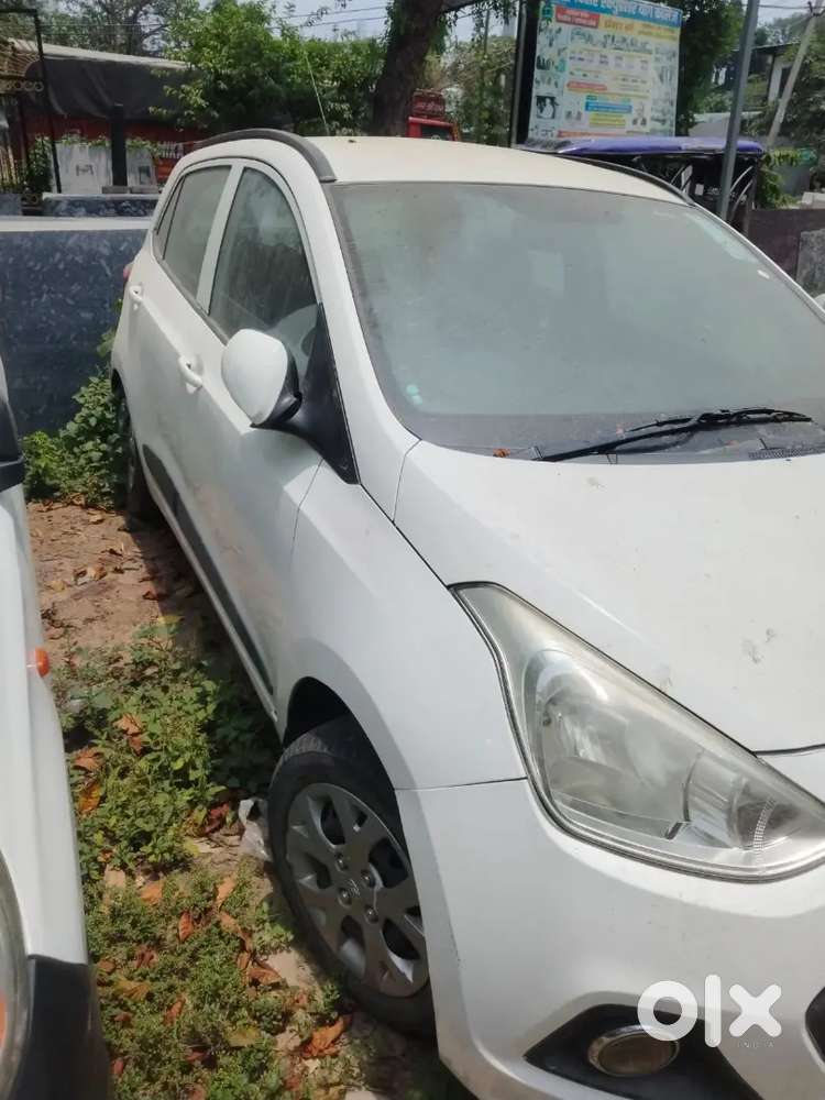 Hyundai Grand I10 2015 Petrol Well Maintained