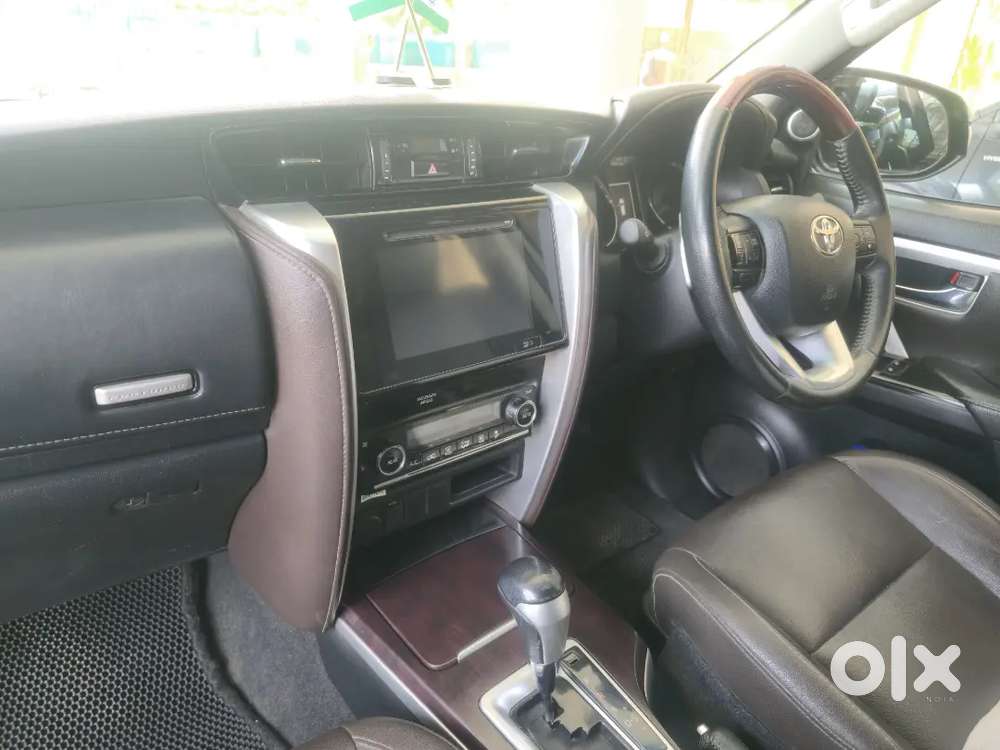 Toyota Fortuner 2018 Diesel 176000 Km Driven