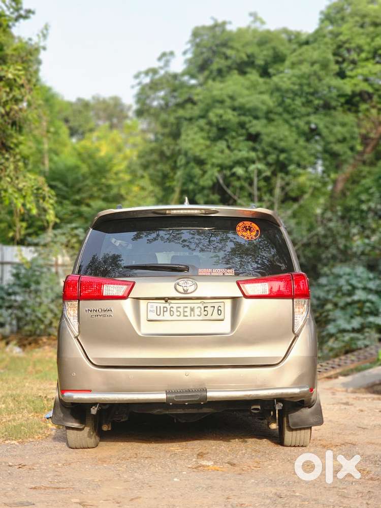 Toyota Innova Crysta 2.4 G Mt 8s, 2022, Diesel