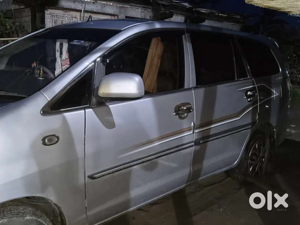 Toyota Innova 2013