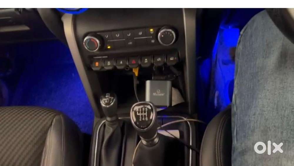 Thar 4x4 Top Model Hard Top  2024  Br01