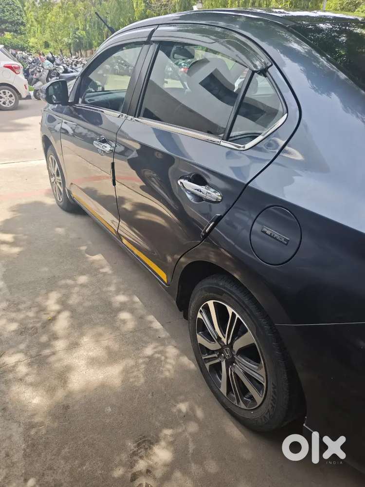 Honda Amaze 2025 Petrol Well Maintained