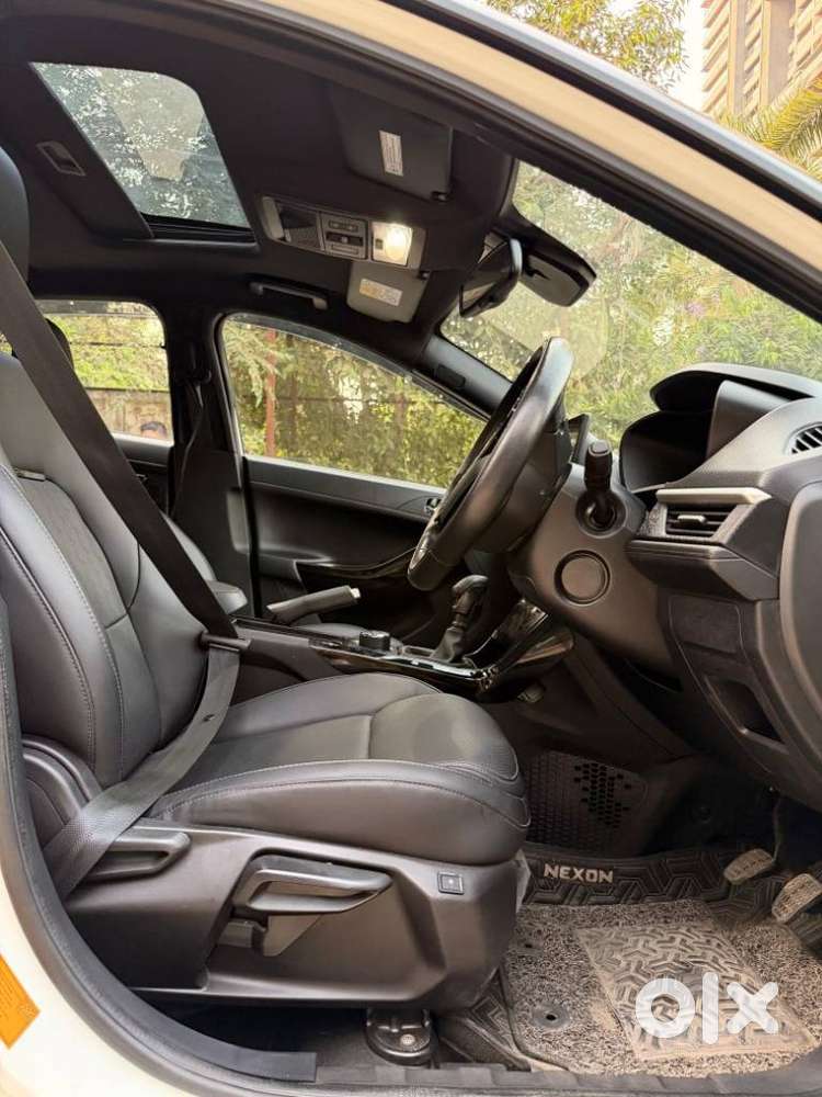 Tata Nexon Fearless Plus S 1.2 Revotron Petrol 6mt Dt, 2023, Petrol
