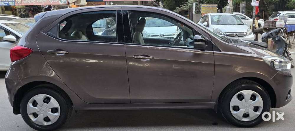 Tata Tiago Xz Opt, 2018, Petrol