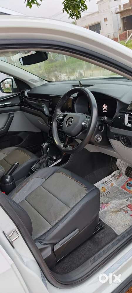 Skoda Kushaq 1.0 Tsi Style At, 2023, Petrol
