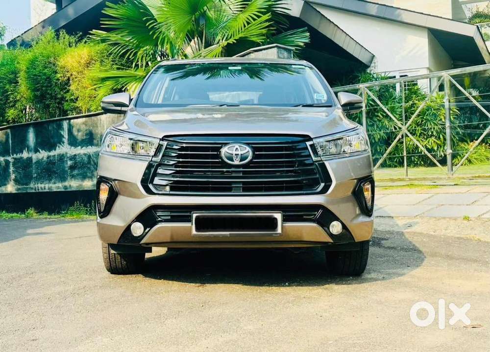 Toyota Innova Crysta 2021