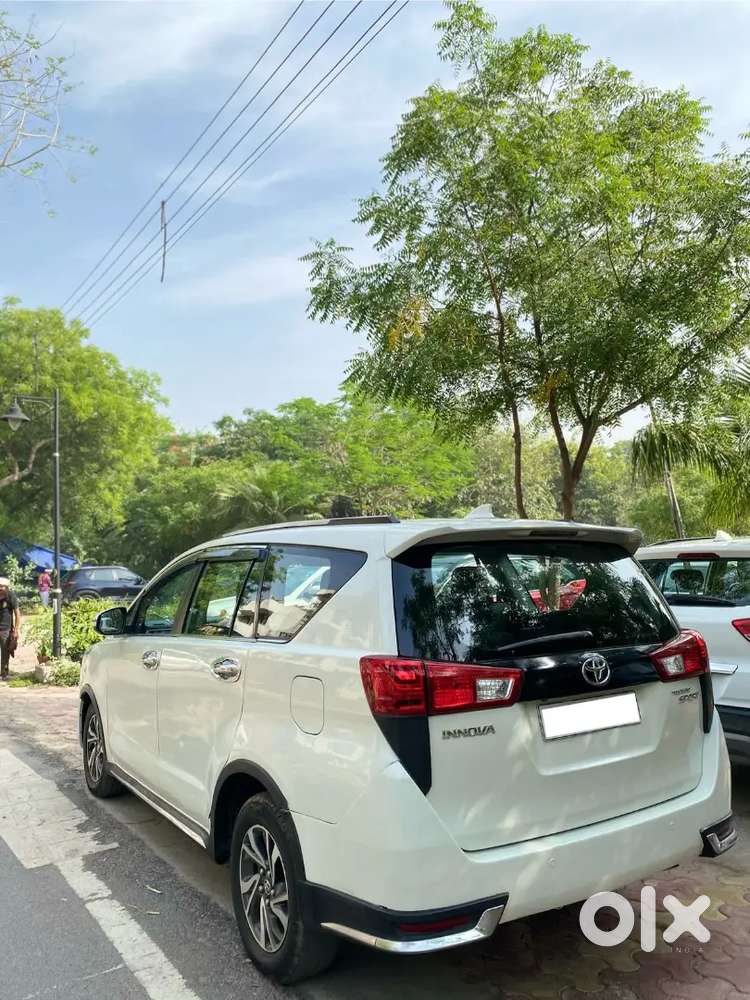 Toyota Innova Crysta Touring Sport 2017