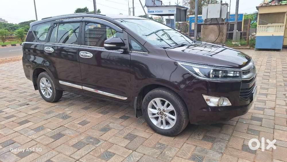 Toyota Innova 2.5 Vx 7 Str Bs-iii, 2017, Diesel