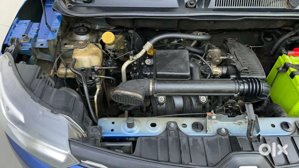 Renault Triber Rxz Easy-r Amt, 2023, Petrol