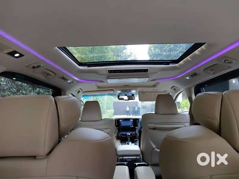 Toyota Vellfire, 2022, Petrol