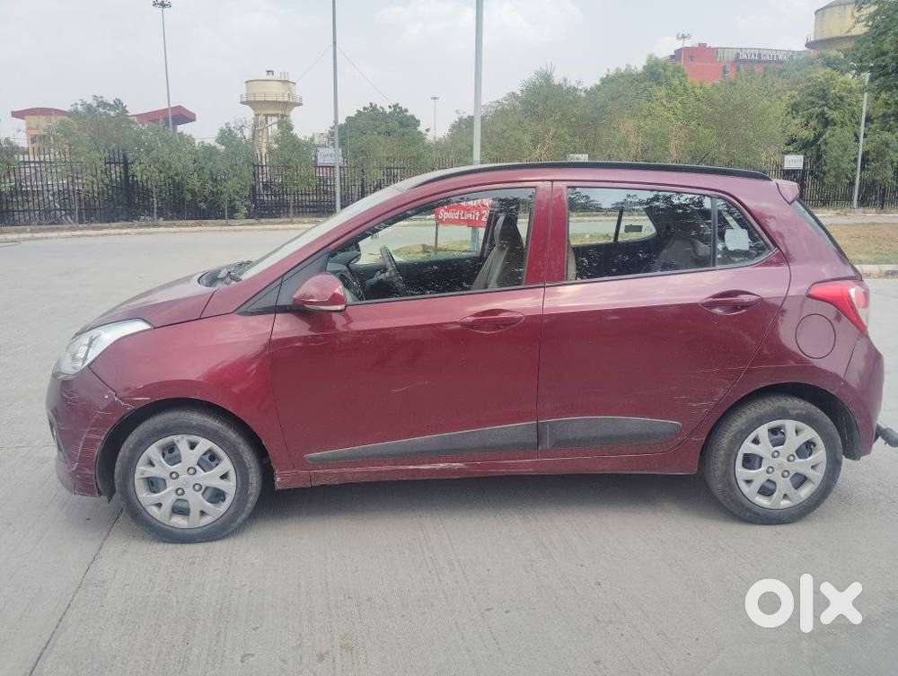 Hyundai Grand I10 Sportz, 2016, Petrol