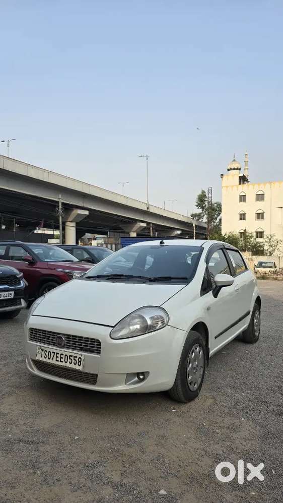 Fiat Grande Punto 2014 Diesel 193000 Km Driven
