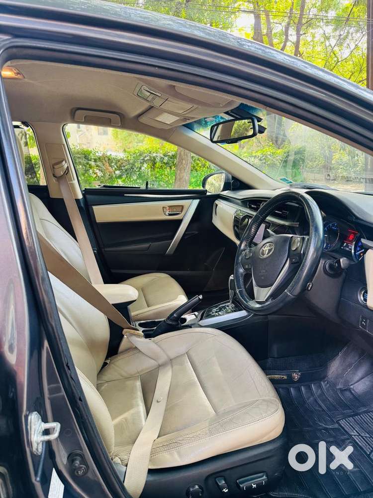 Toyota Corolla Altis Vl At, 2014, Petrol