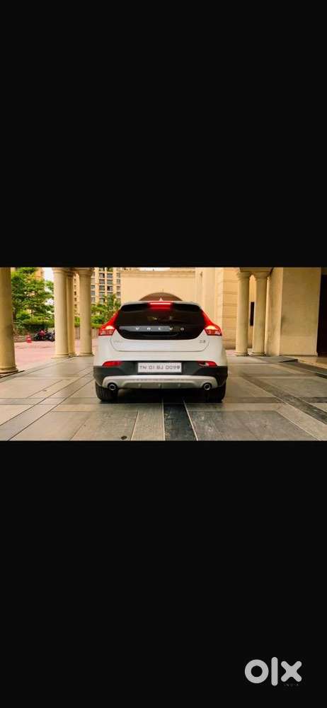 Volvo V40 2015 Diesel 87000 Km Driven