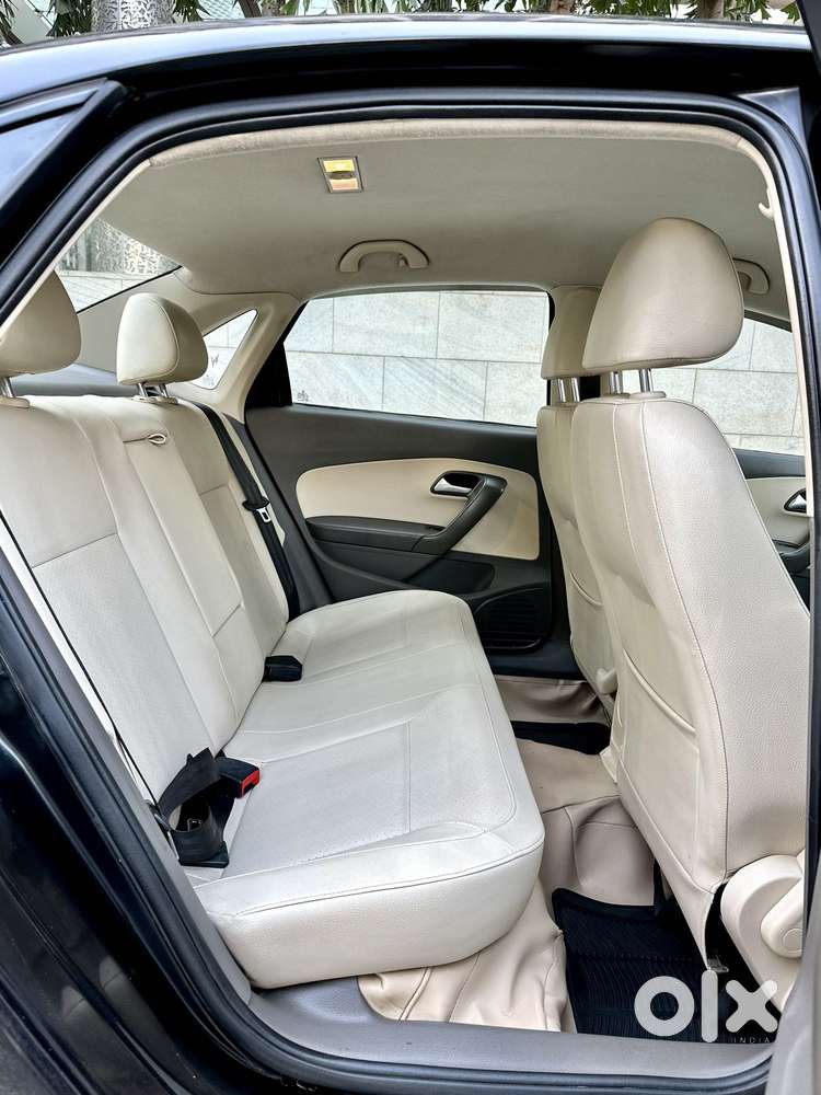 Volkswagen Vento 1.2 Tsi Highline Plus At, 2015, Petrol