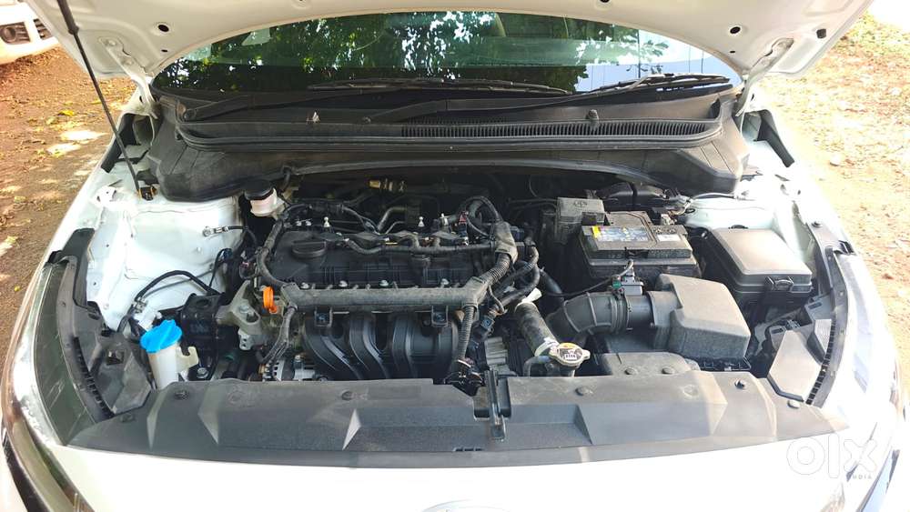 Hyundai I20 Asta (o) 1.2 Mt, 2023, Petrol