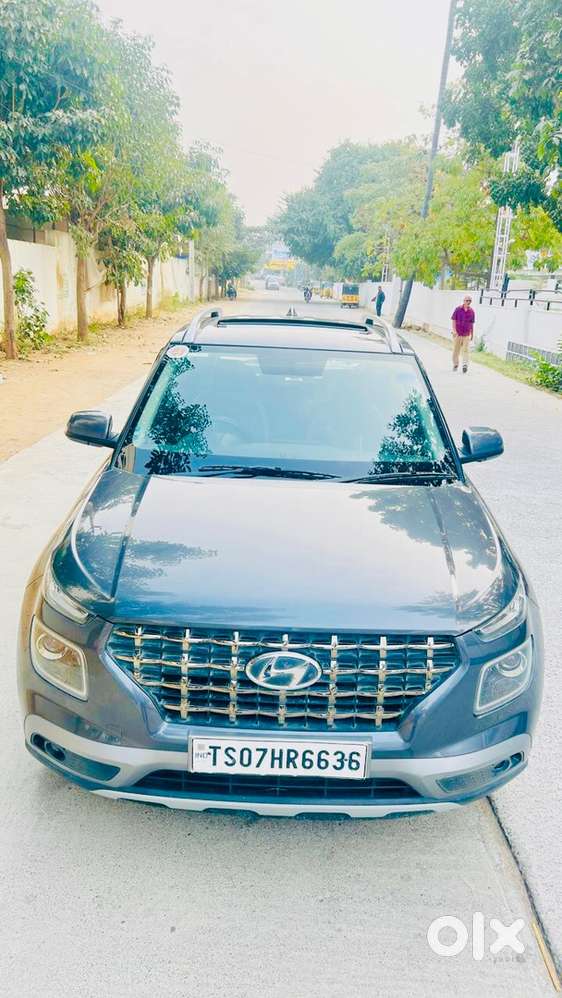 Hyundai Venue Petrol 2021