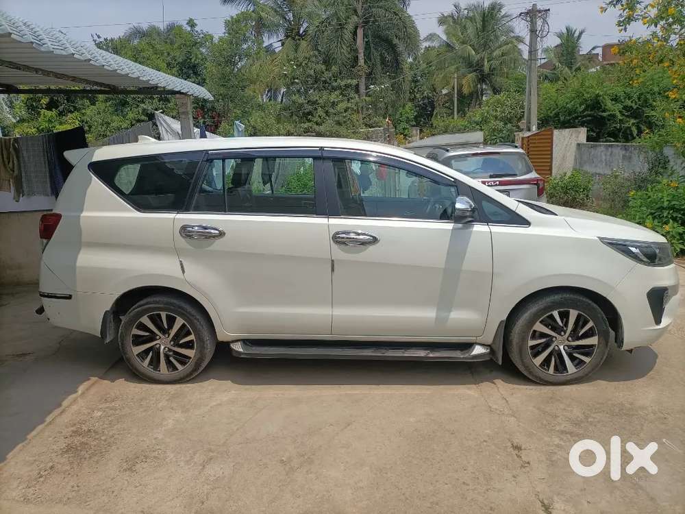 Toyota Innova Crysta 2022