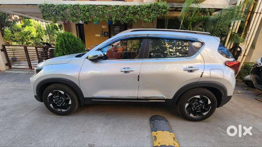 Kia Sonet 2025 Diesel 5600 Km Driven Silver Colour