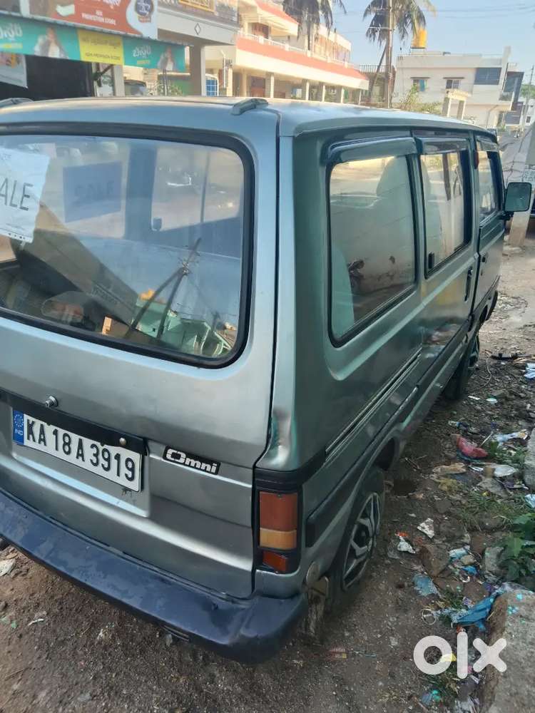 Maruti Suzuki Omni 2009mpfi