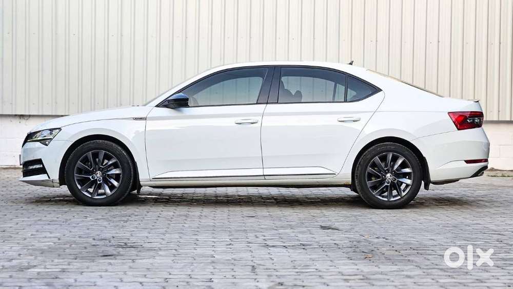 Skoda Superb 2.0 Sportline Tsi At, 2021