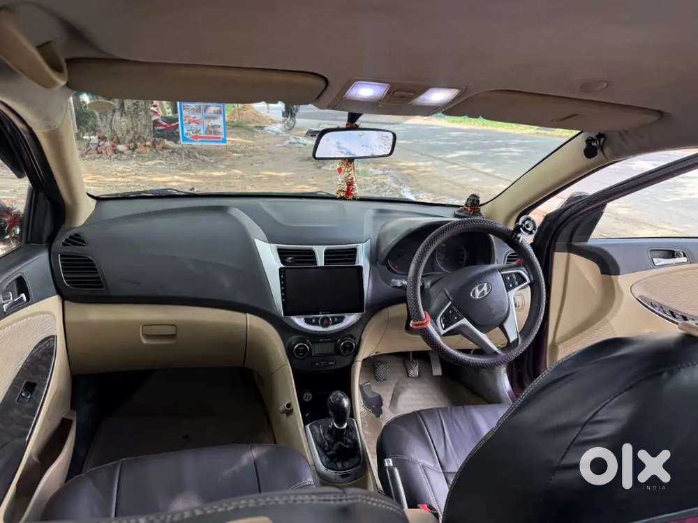 Hyundai Verna Petrol 2012