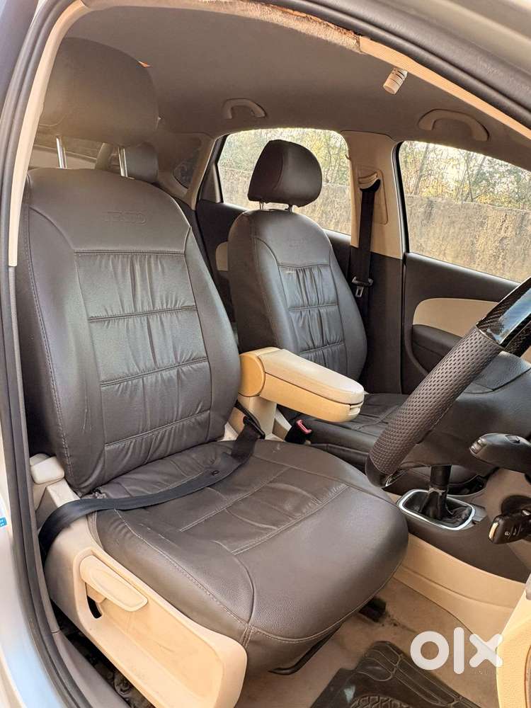 Volkswagen Vento 2010-2013 Petrol Highline, 2012, Petrol