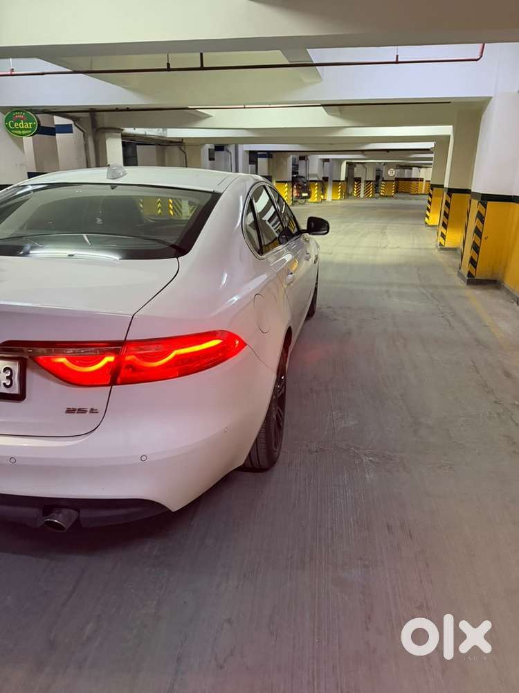 Jaguar Xf Petrol Portfolio 2016