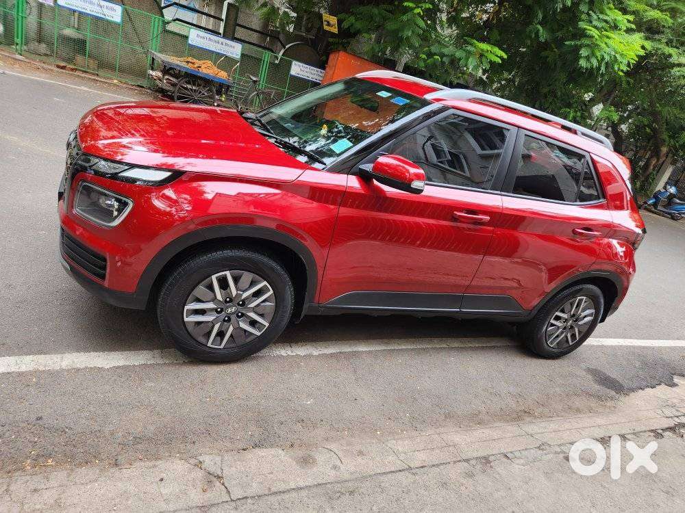 Hyundai Venue 1.0 S (o) Turbo Dct, 2024, Petrol