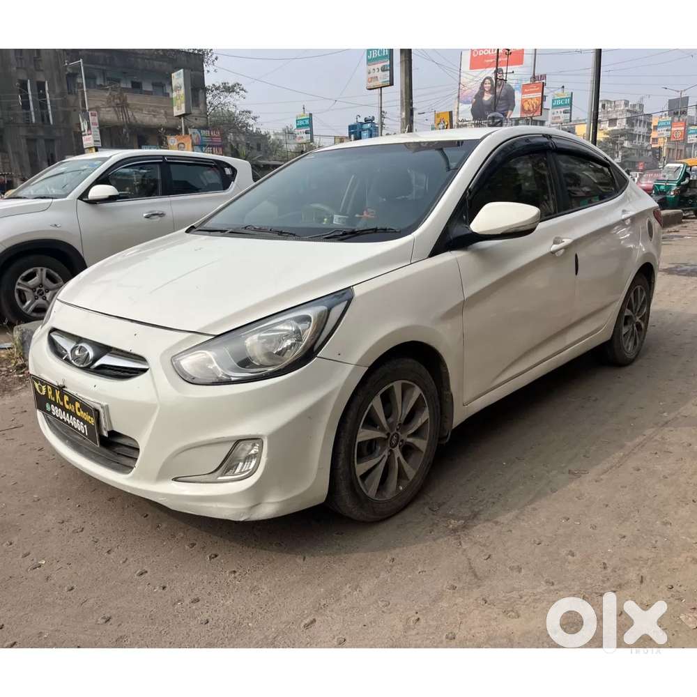 Hyundai Verna Fluidic 1.6 Vtvt Sx, 2014, Petrol