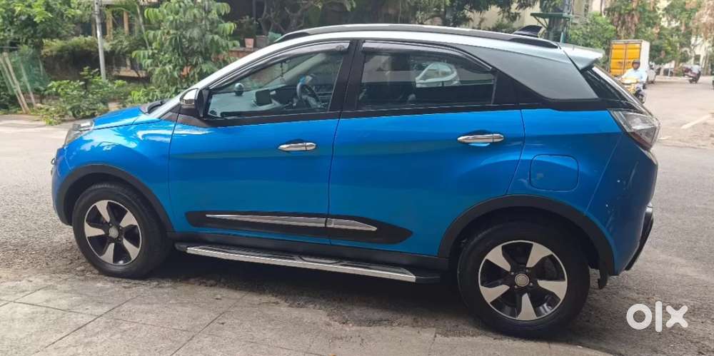 Tata Nexon 1.2 Revotron Xza Plus, 2020, Petrol