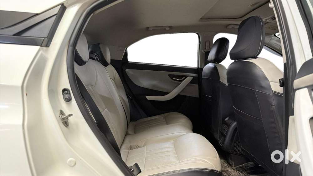 Tata Nexon Creative Plus S 1.2 Revotron Petrol 7dca, 2023, Petrol