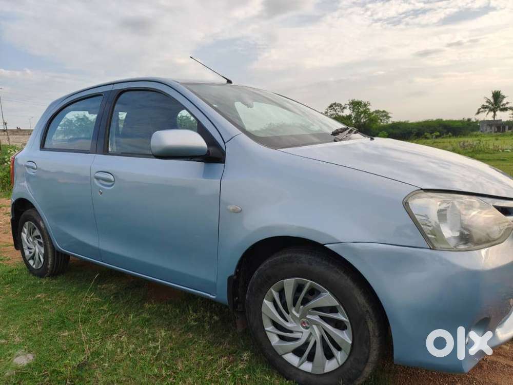 Toyota Estios Liva