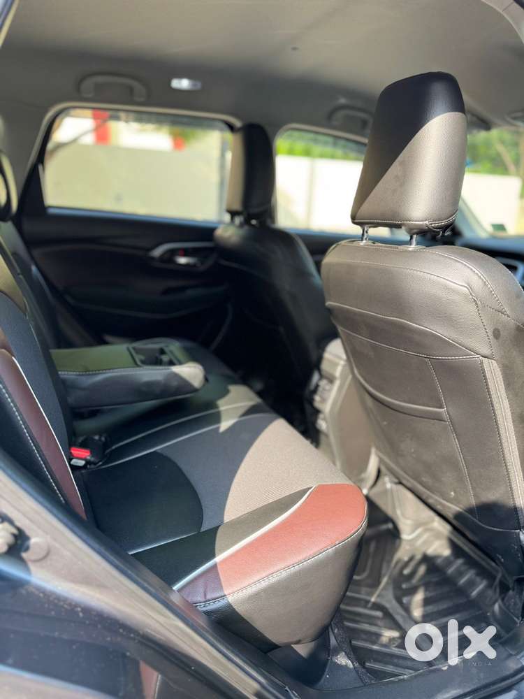 Maruti Suzuki Grand Vitara 1.5 Delta Cng, 2024, Petrol