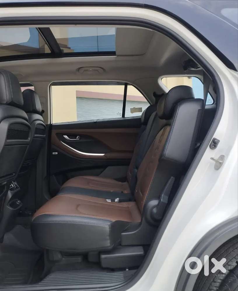Nov. 2023 Hyundai Alcazar 1.5 Petrol With Extended Warranty.