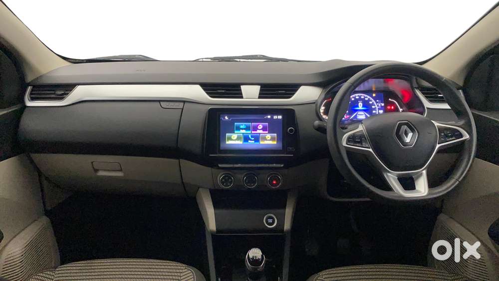 Renault Triber Rxz, 2024, Petrol