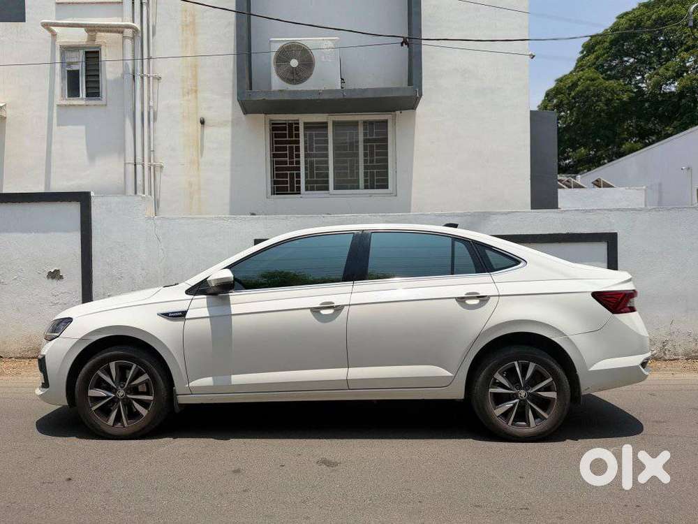 Skoda Slavia 1.5 Tsi Style At, 2023, Petrol