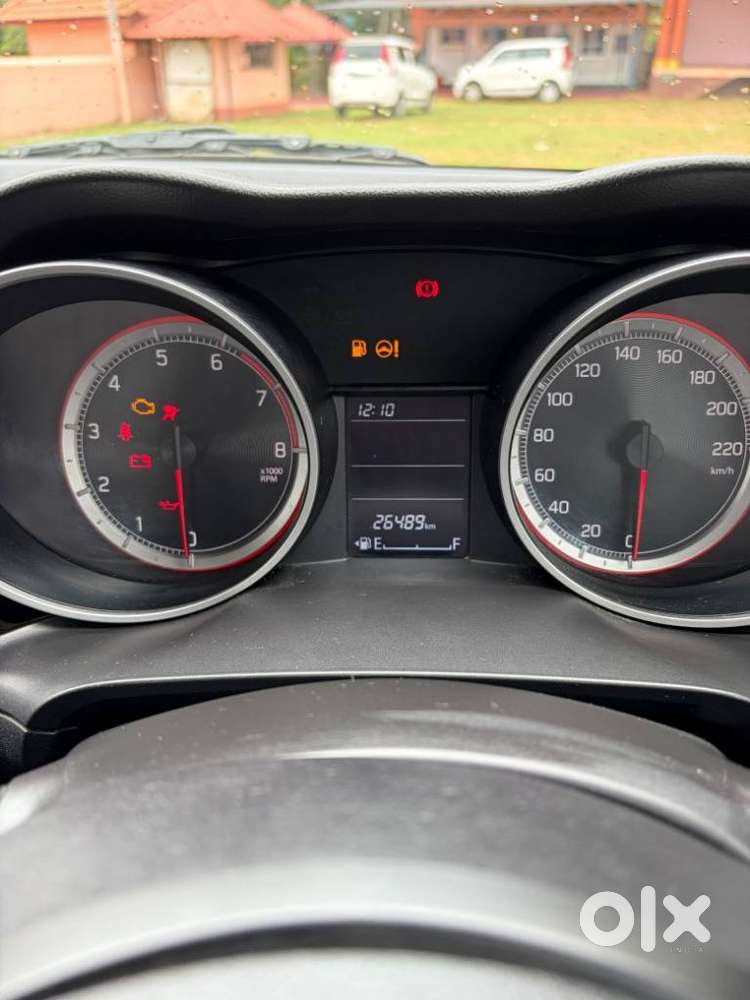 Maruti Suzuki Swift 1.2 Vxi (o), 2022, Petrol