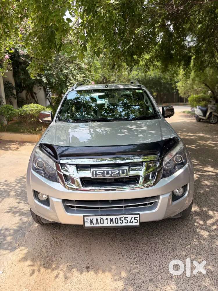 Isuzu V Cross  4x4 2017 Model Second Owner Done 79000 Kms  Silver
