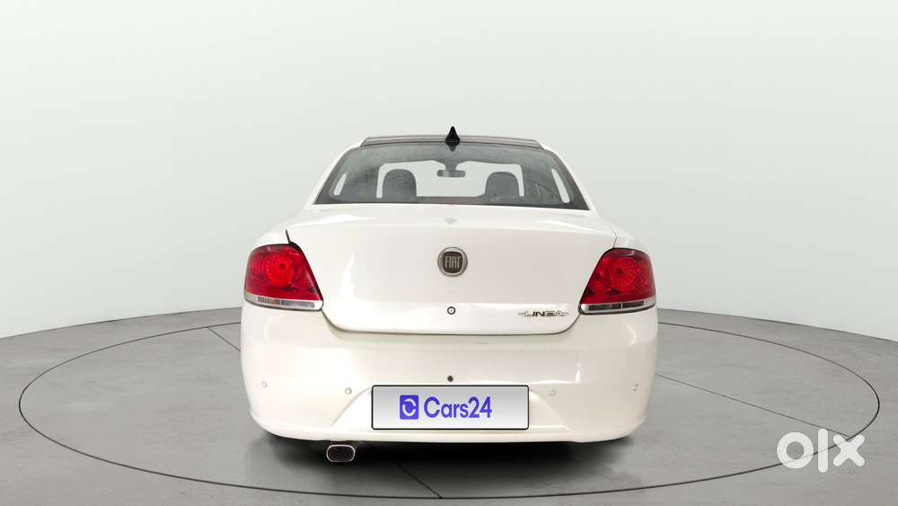 Fiat Linea Emotion 1.4 L T-jet Petrol, 2013, Petrol